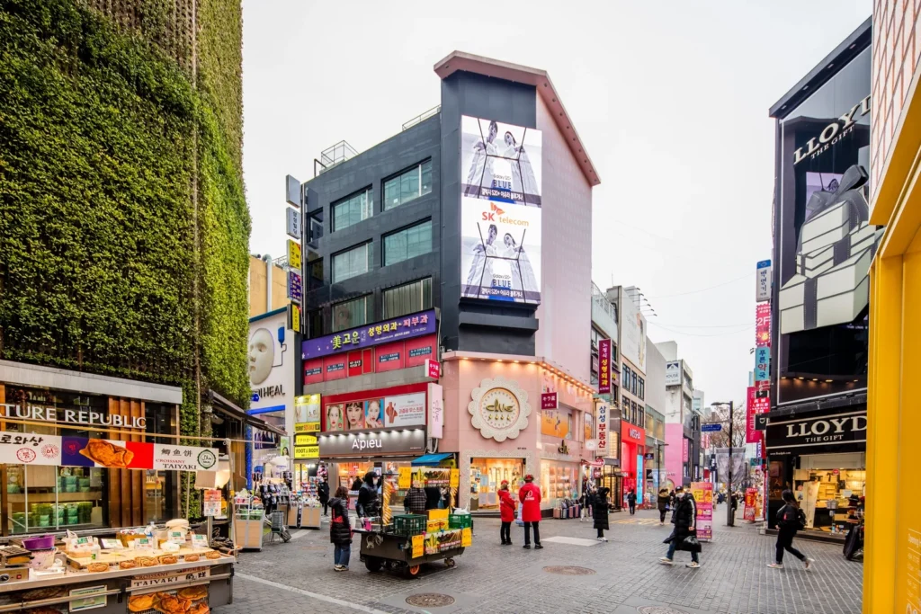Myeongdong shopping street with food stalls in Seoul